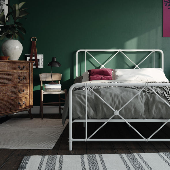 Ally Metal Farmhouse Bed - White - Queen